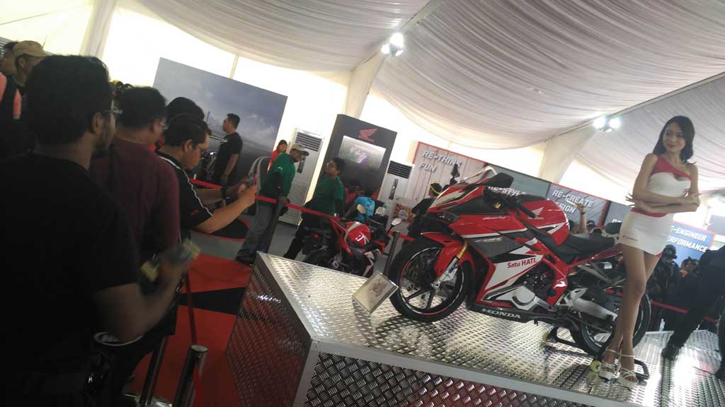All New Honda CBR250RR Sita Perhatian Pengunjung MotoGP Sepang All New Honda CBR250RR Sita Perhatian Pengunjung MotoGP Sepang