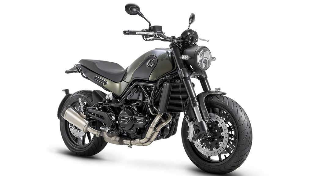 15112016-Moto-Benelli-Leoncino