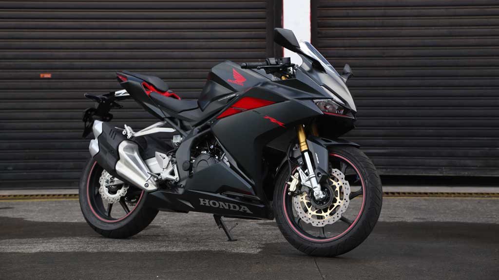 All New Honda CBR250RR Versi Balap Mulai Jalani Pengujian All New Honda CBR250RR Versi Balap Mulai Jalani Pengujian