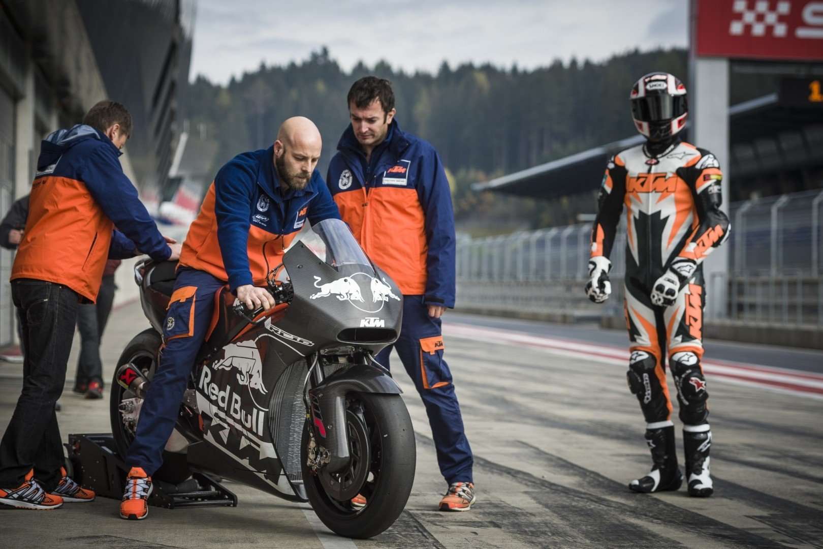 KTM RC16 Versi Jalanan Bakal Hadir pada 