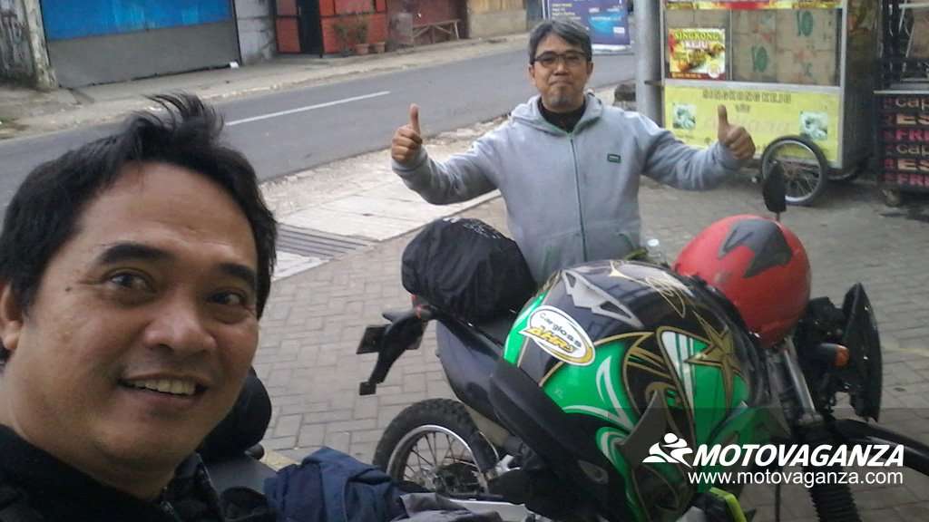 Turing Motor Trail Jakarta - Ujung Genteng (Bagian 1) Turing Motor Trail Jakarta - Ujung Genteng (Bagian 1)