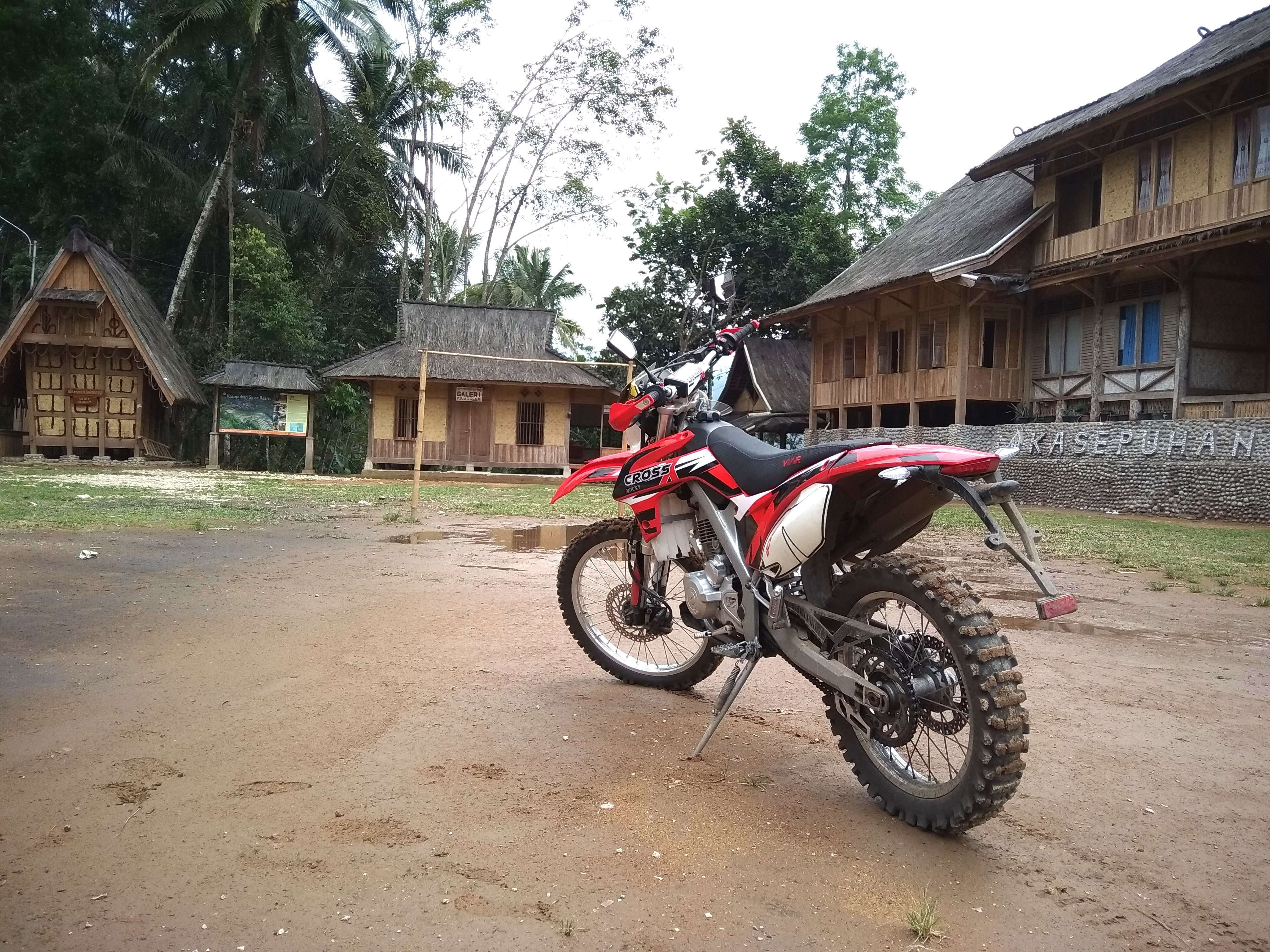 Viar Cross X 200 ES, Asik Diajak Main-Main Viar Cross X 200 ES, Asik Diajak Main-Main