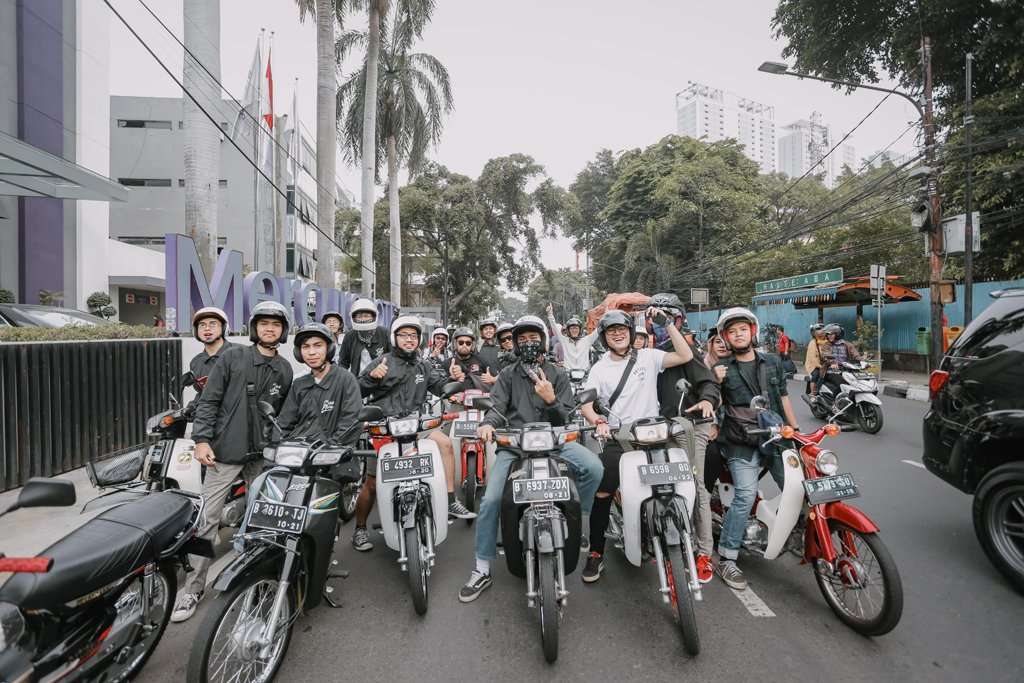 Komunitas Motor Ngumpul Bareng di Moto Meet Up IMOS 2018 Komunitas Motor Ngumpul Bareng di Moto Meet Up IMOS 2018