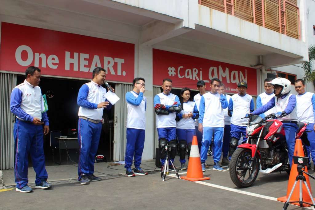 AHM Ajak 10 Konsumen Jajal RCV213V-S AHM Ajak 10 Konsumen Jajal RCV213V-S