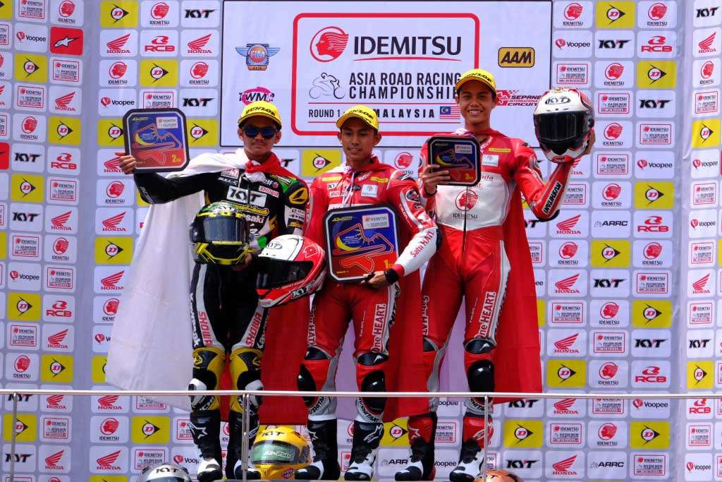 Pembalap Indonesia Kibarkan Merah Putih di Seri Perdana ARRC 2019 Pembalap Indonesia Kibarkan Merah Putih di Seri Perdana ARRC 2019