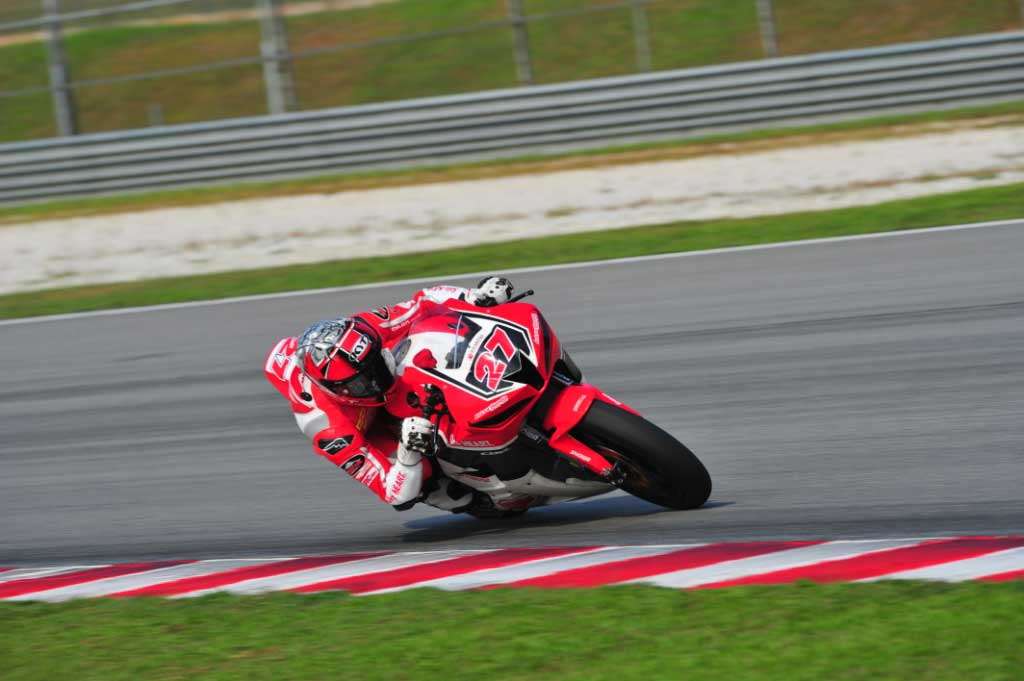 Andi Gilang Naik Podium di ARCC 2019 Kelas Supersports 600 Andi Gilang Naik Podium di ARCC 2019 Kelas Supersports 600
