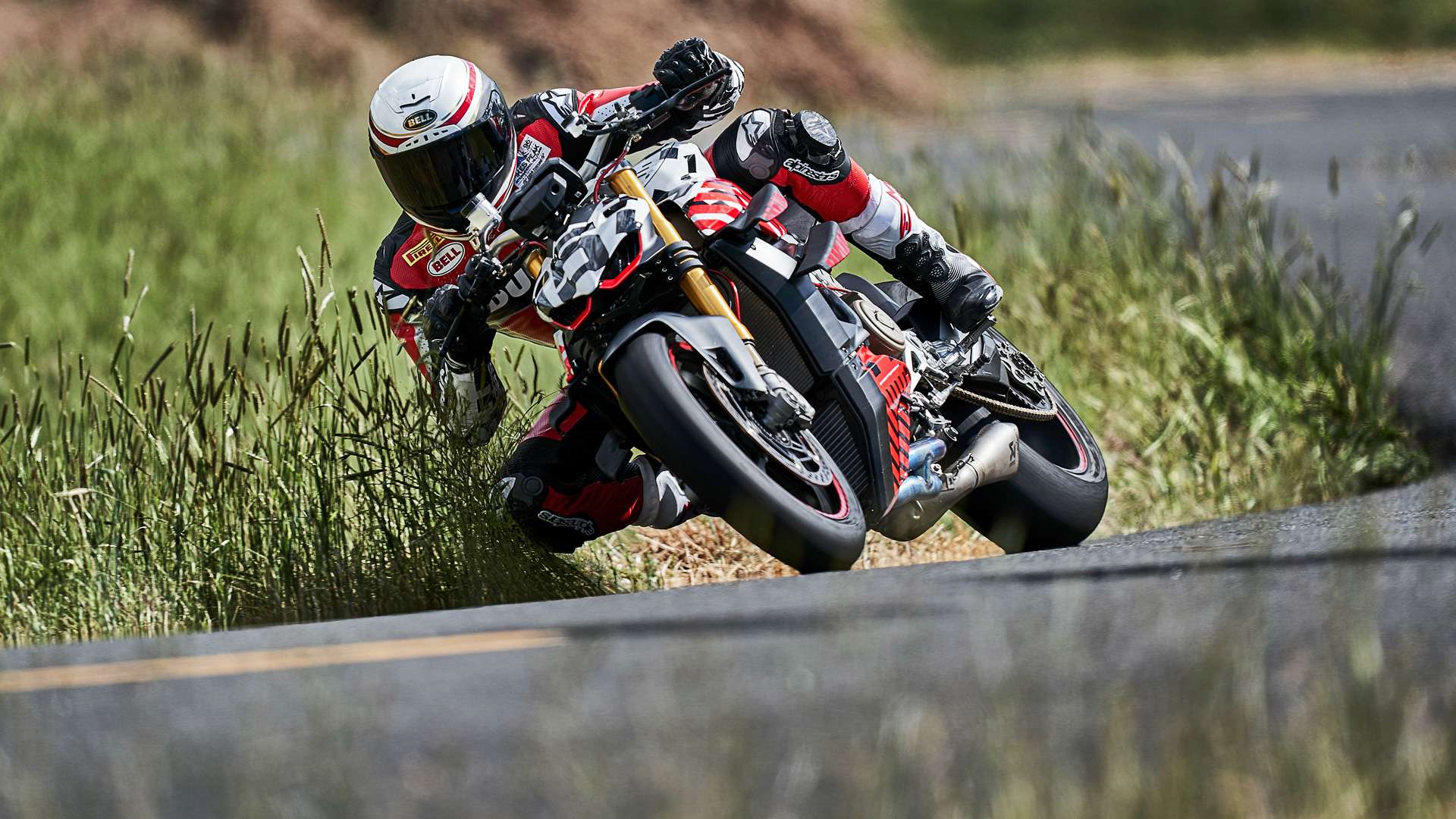 Dahsyat! Prototipe Streetfighter V4 Akan Diuji di Pikes Peak Dahsyat! Prototipe Streetfighter V4 Akan Diuji di Pikes Peak