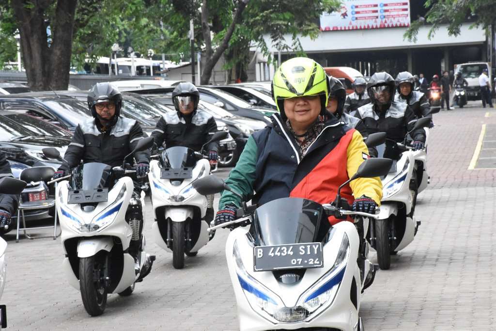 Pemerintah Bidik 2 Juta Kendaraan Listrik Pada 2025 Pemerintah Bidik 2 Juta Kendaraan Listrik Pada 2025
