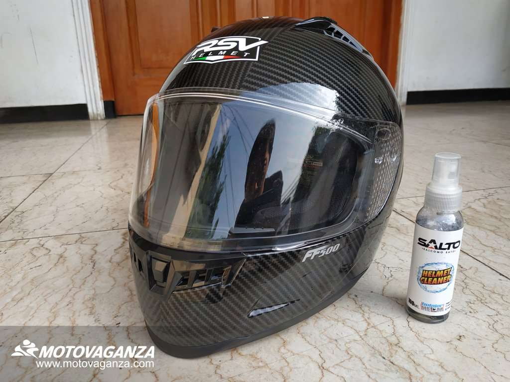 5 Tips Perawatan Helm Agar Tak Bau dan Selalu Bersih 5 Tips Perawatan Helm Agar Tak Bau dan Selalu Bersih
