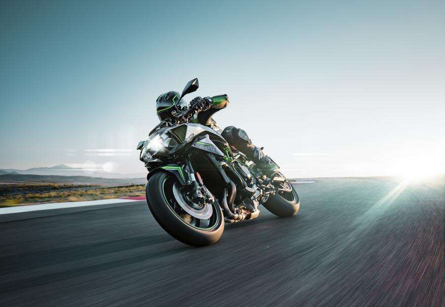 TOKYO MOTOR SHOW 2019: Detail dan Spesifikasi Kawasaki Z H2 yang Baru Dirilis TOKYO MOTOR SHOW 2019: Detail dan Spesifikasi Kawasaki Z H2 yang Baru Dirilis