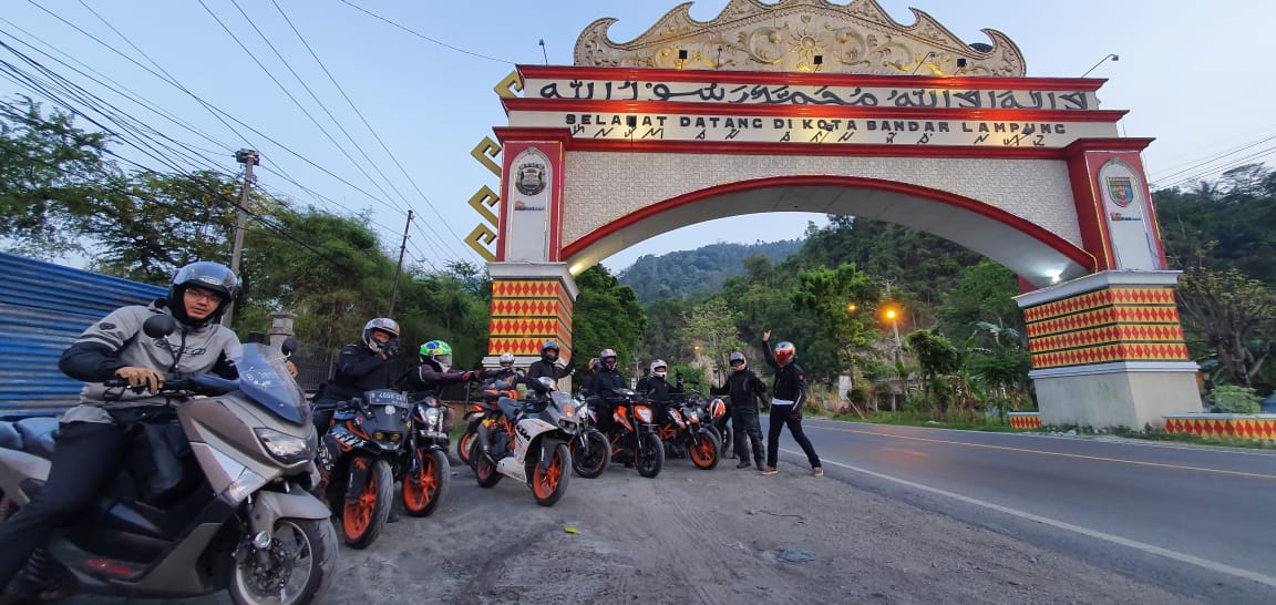 DROC Turing ke Lampung dan Kunjungi Pulau Pahawang DROC Turing ke Lampung dan Kunjungi Pulau Pahawang