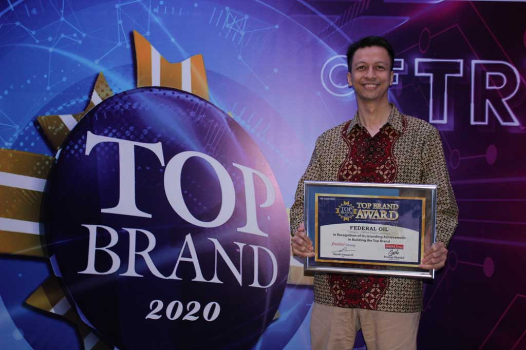 Federal Oil Raih Penghargaan Top Brand Award yang Ke-7 Federal Oil Raih Penghargaan Top Brand Award yang Ke-7