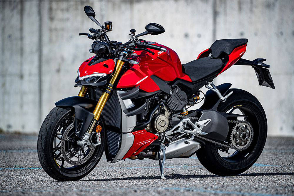 Ducati streetfighter v4