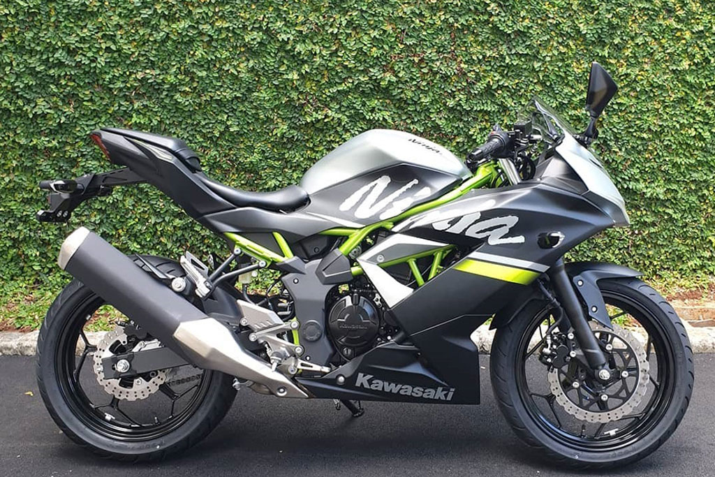 Wah Kawasaki Ninja 250SL Didiskon Sampai Rp 3,9 juta! Wah Kawasaki Ninja 250SL Didiskon Sampai Rp 3,9 juta!