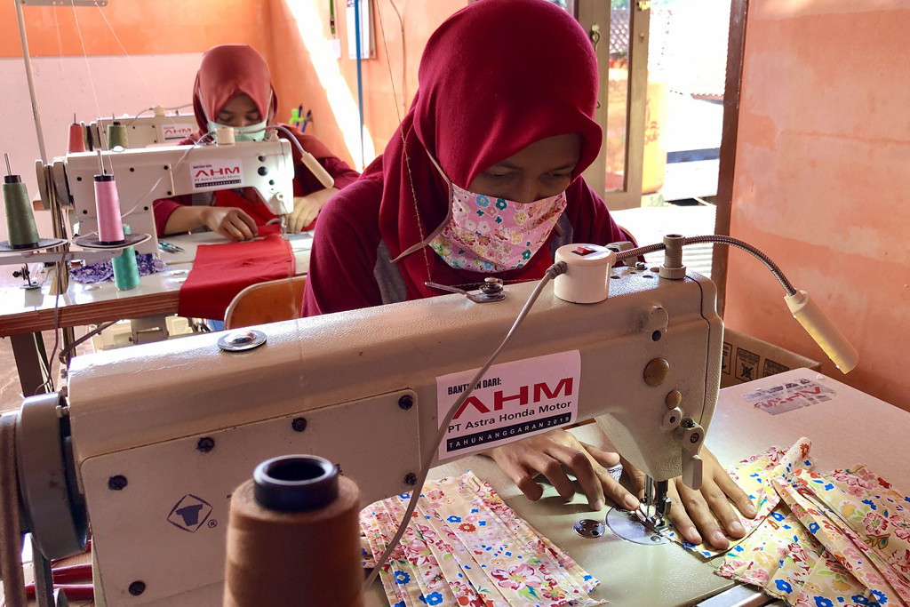 Kebutuhan Tinggi, Mitra Binaan AHM Beralih Produksi Masker Kebutuhan Tinggi, Mitra Binaan AHM Beralih Produksi Masker