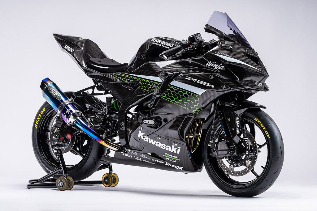 Begini Tampilan Kawasaki Ninja ZX-25R Versi Balap Begini Tampilan Kawasaki Ninja ZX-25R Versi Balap