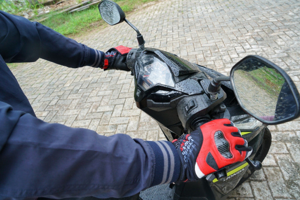 TIPS: Memilih dan Merawat Sarung Tangan Berkendara TIPS: Memilih dan Merawat Sarung Tangan Berkendara
