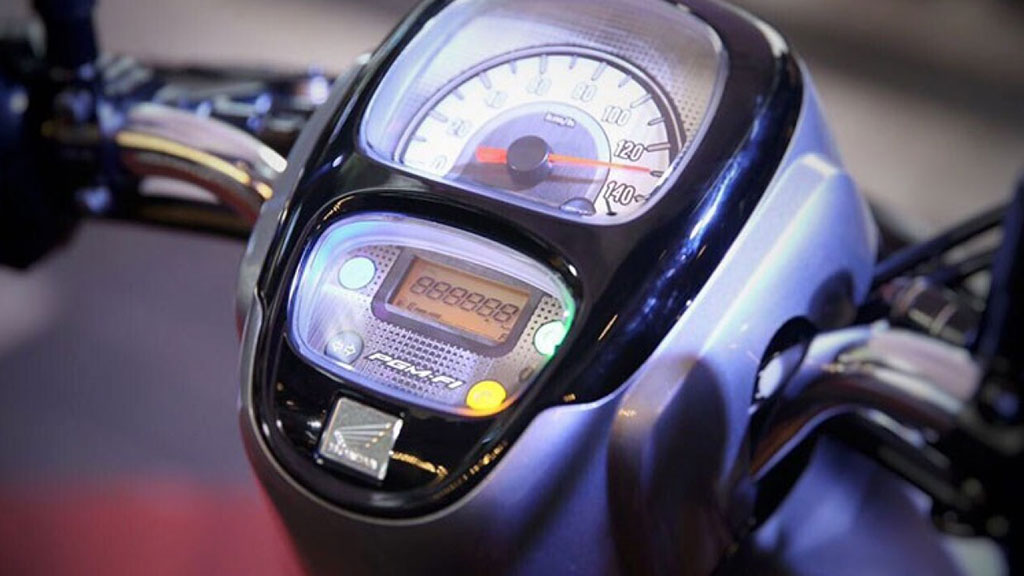 Tahukah Anda? Speedometer Bisa Terbakar Gara-Gara Sinar Matahari Tahukah Anda? Speedometer Bisa Terbakar Gara-Gara Sinar Matahari
