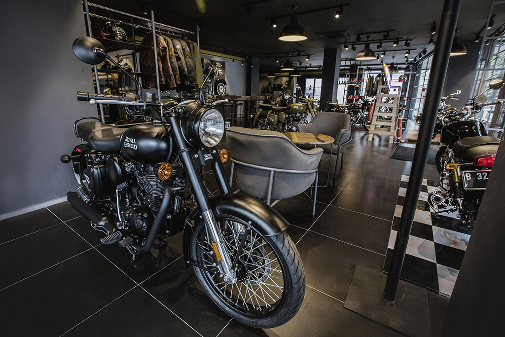 Gandeng Main Dealer Baru, Royal Enfield Resmikan Flagship Store di Jakarta Gandeng Main Dealer Baru, Royal Enfield Resmikan Flagship Store di Jakarta
