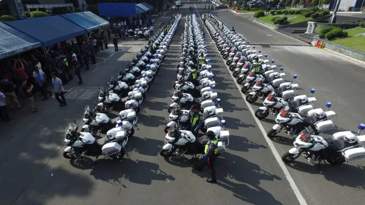 PNP Acquires 310 Kawasaki Versys Motorcycle Units