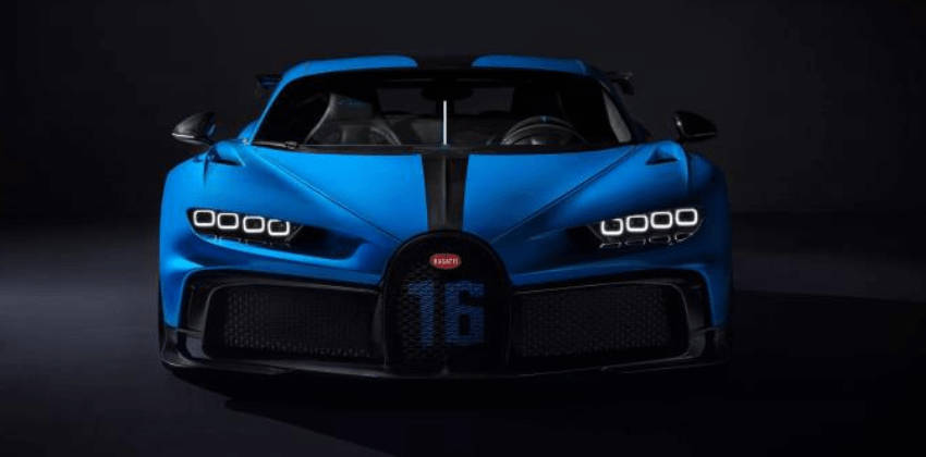 Bugatti Chiron Pur Sport in blue, front