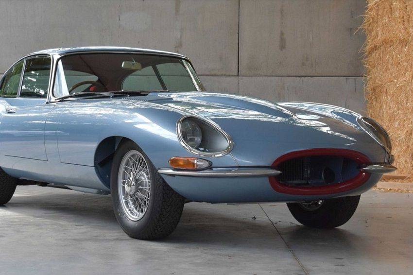 A 1964 Jaguar E-Type Gets Restored to Pristine Condition