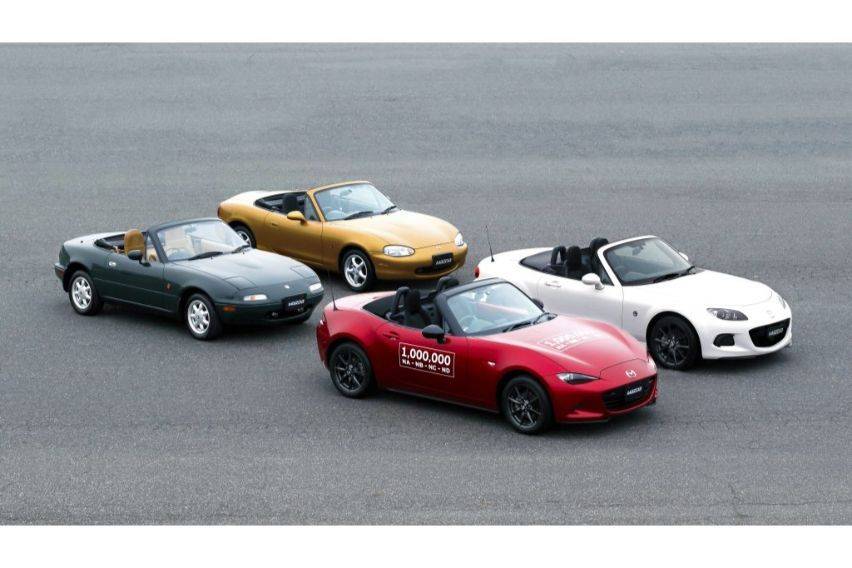 Mazda MX-5 Old v New Comparison: First-generation NA v fourth-gen