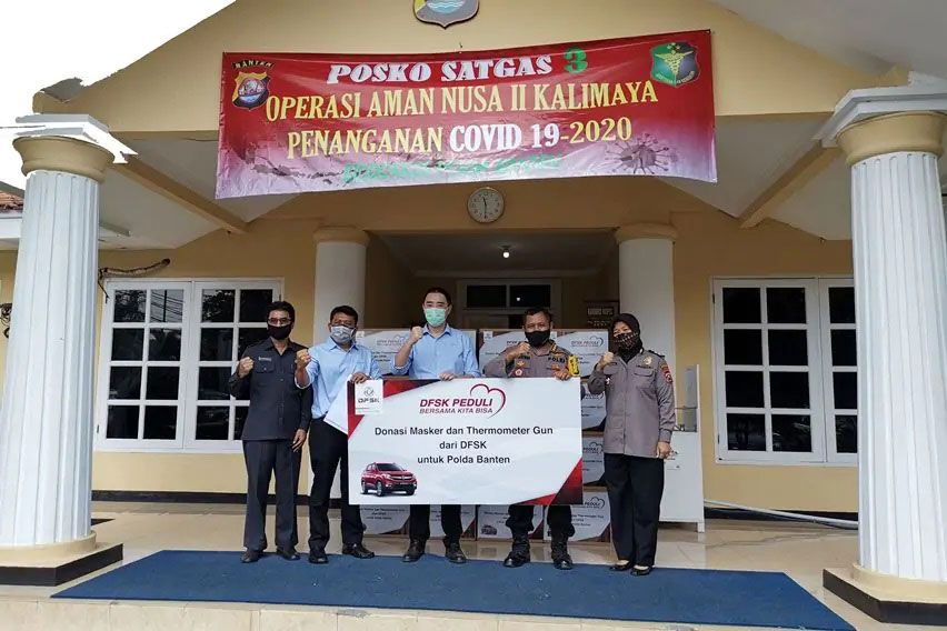 DFSK donasi polisi covid-19