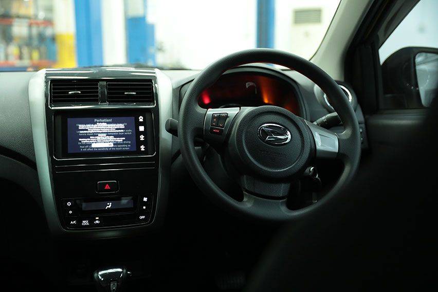 Daihatsu New Ayla interior