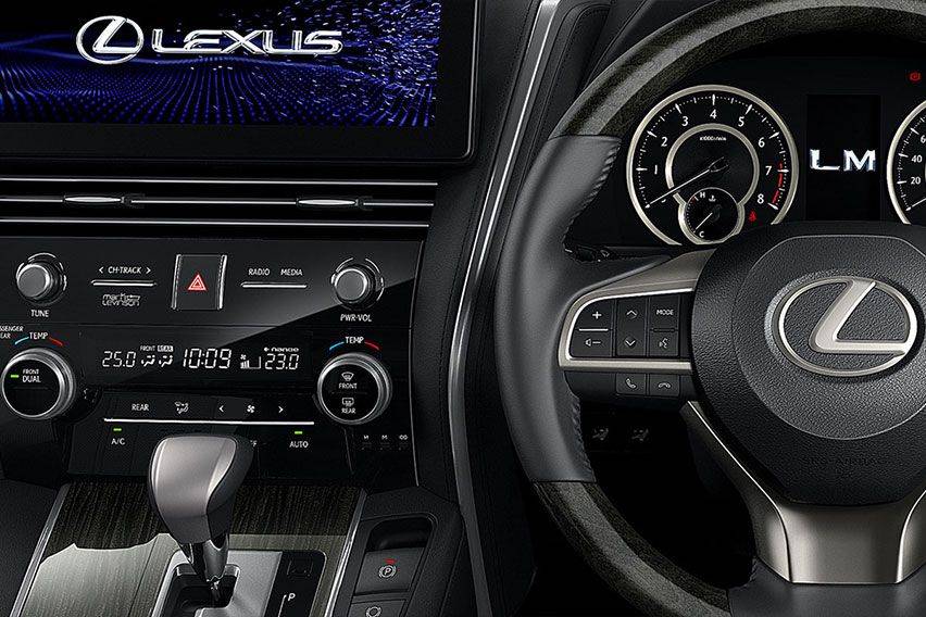 Lexus LM dashboard