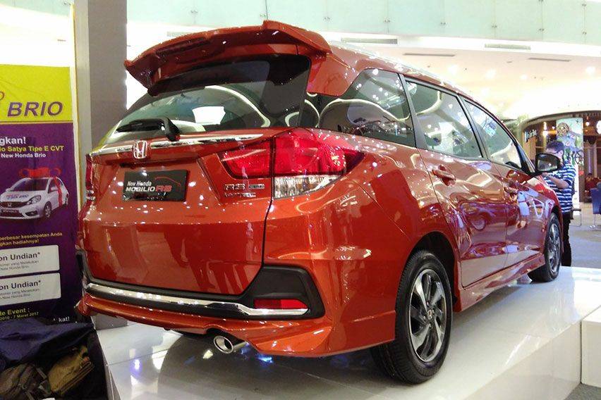 Honda Mobilio RS CVT