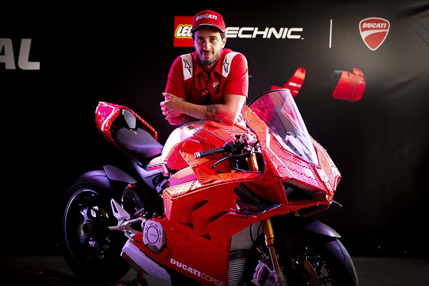 Keren! Lego Ducati Panigale V4 R dengan Skala 1:1 Keren! Lego Ducati Panigale V4 R dengan Skala 1:1