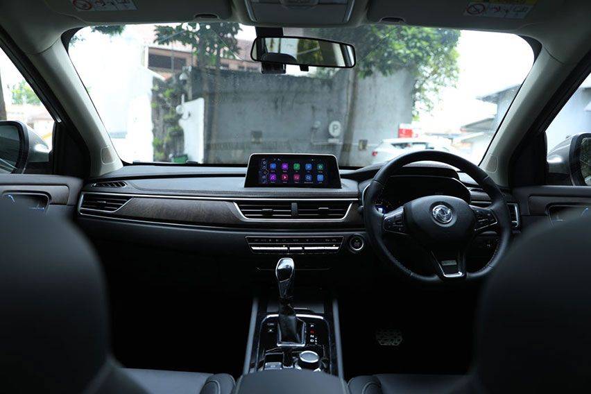 DFSK Glory i-Auto interior