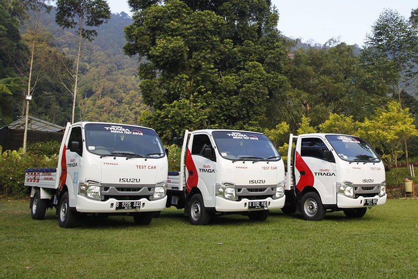 Line up Isuzu