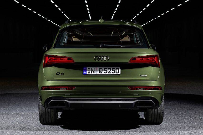 Audi gives the Q5 compact SUV a stylish facelift for 2021