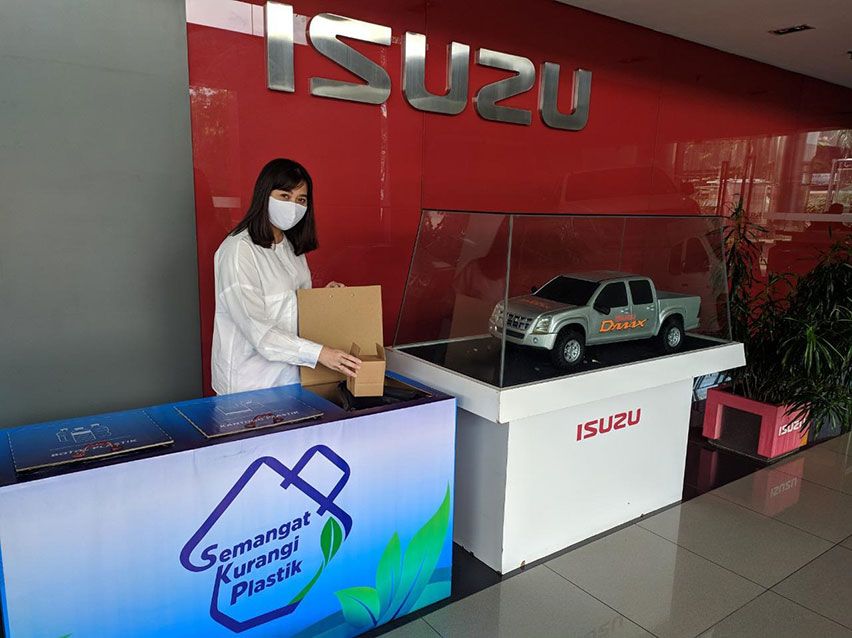 Peduli Lingkungan, Isuzu Dukung Program Diet Sampah Plastik Astra kampanye lingkungan Isuzu