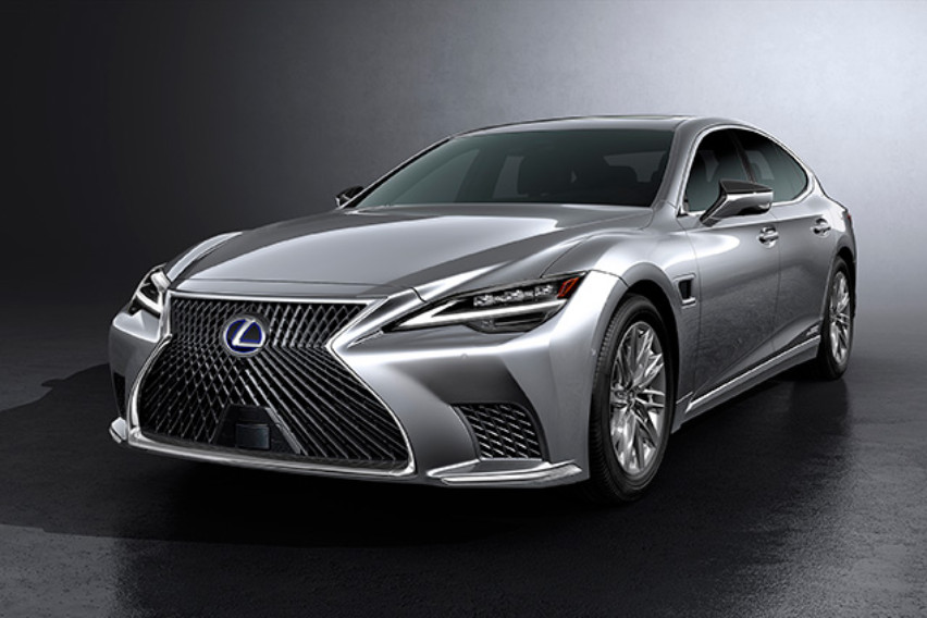 Lexus elevates the LS with enhanced design, automation, lustrous new finish Lexus elevates the LS with enhanced design, automation, lustrous new finish