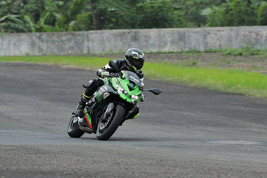 Kawasaki Ninja ZX-25R