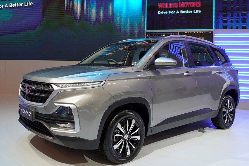 Wuling Almaz