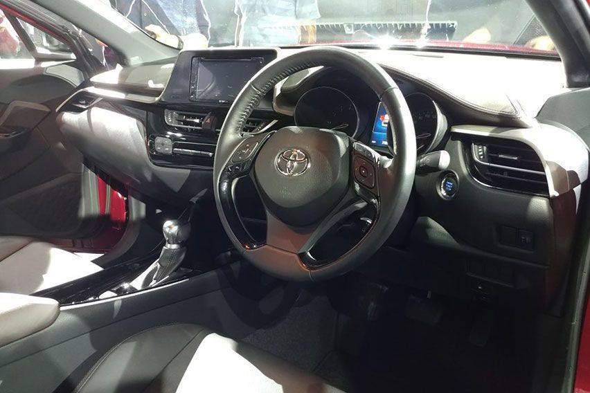 Toyota C-HR interior