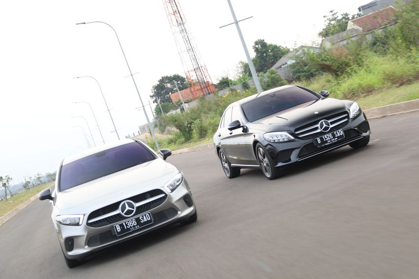 KOMPARASI: Mercedes-Benz C180 Vs A200 Sedan, Sensasi Berkendara (Part 2) KOMPARASI: Mercedes-Benz C180 Vs A200 Sedan, Sensasi Berkendara (Part 2)