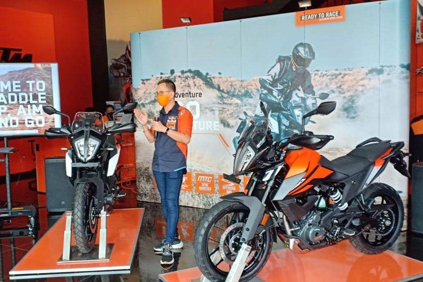 KTM 390 Adventure launching