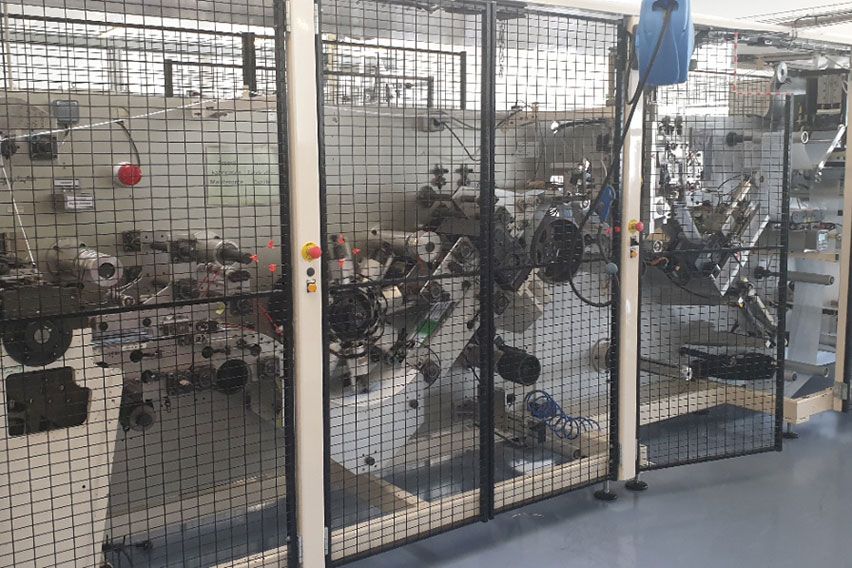 Peugeot produksi masker