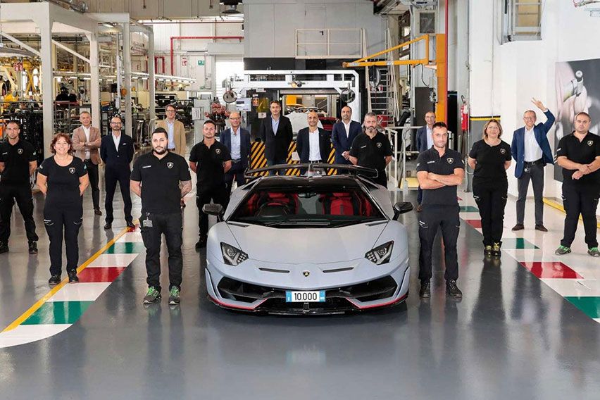 Setelah 9 Tahun, Lamborghini Aventador Tembus Produksi 10.000 Unit Setelah 9 Tahun, Lamborghini Aventador Tembus Produksi 10.000 Unit