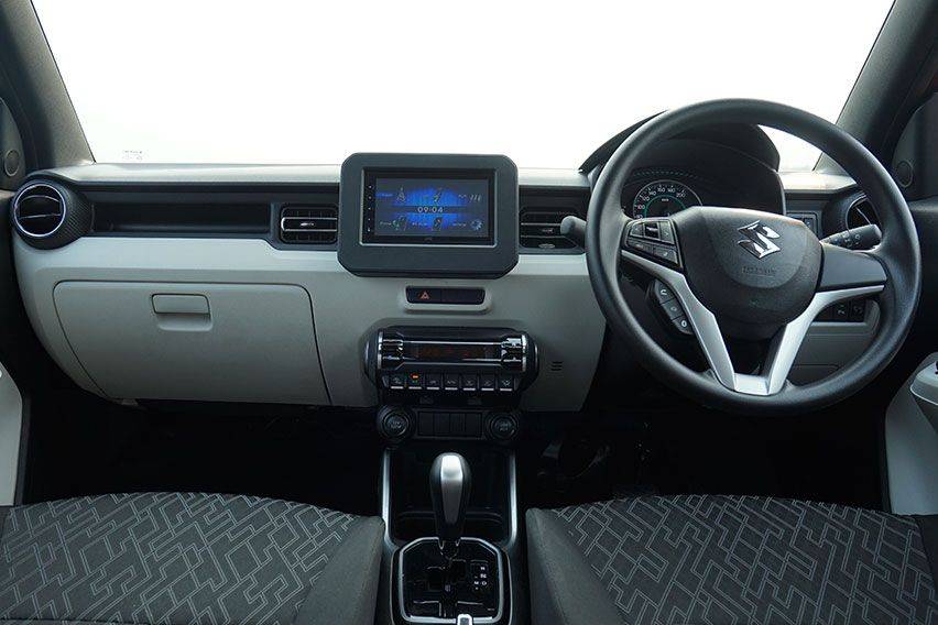 Suzuki Ignis GX AGS interior