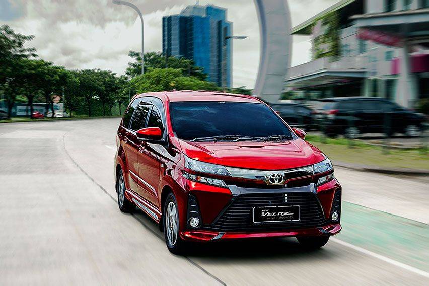 Hanya Dijual 50 Unit, Begini Perbedaan Kijang Innova 50th Toyota