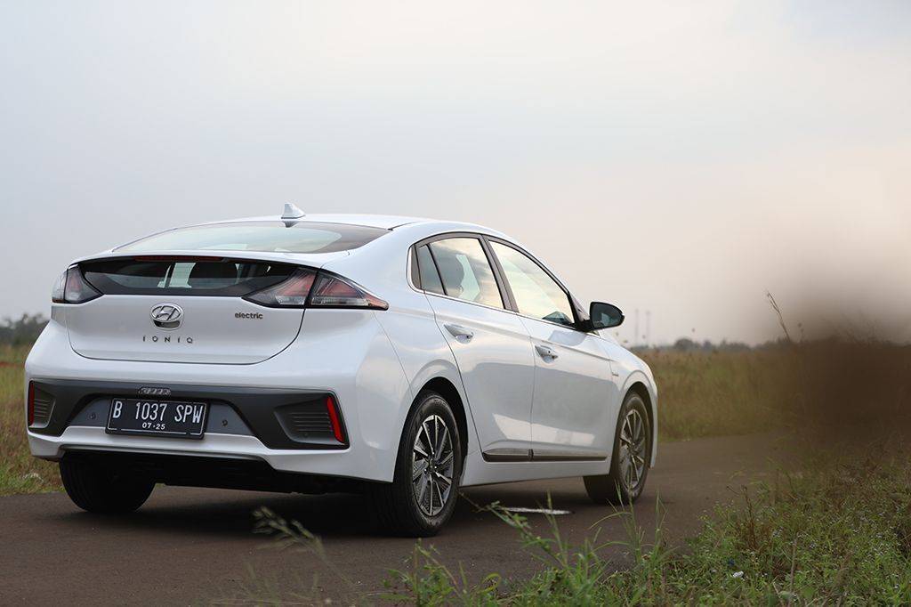 Review Hyundai Ioniq Indonesia