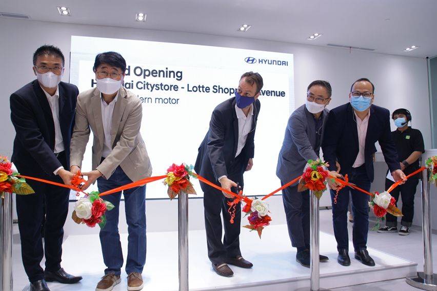 Hyundai City Store opening