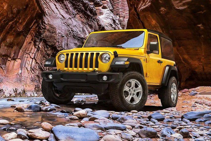 jeep-wrangler-front-angle-low-view-398907