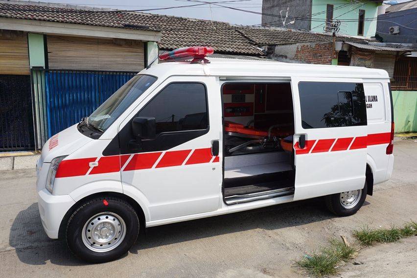 DFSK Gelora ambulans